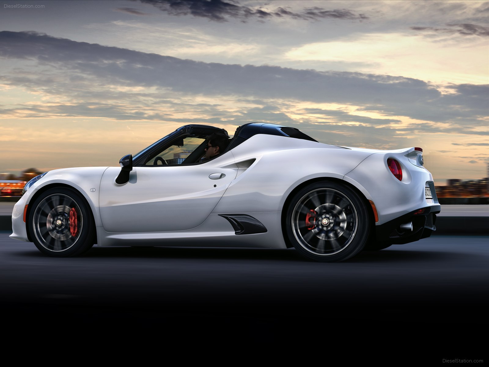 Alfa Romeo 4C Spider 2015